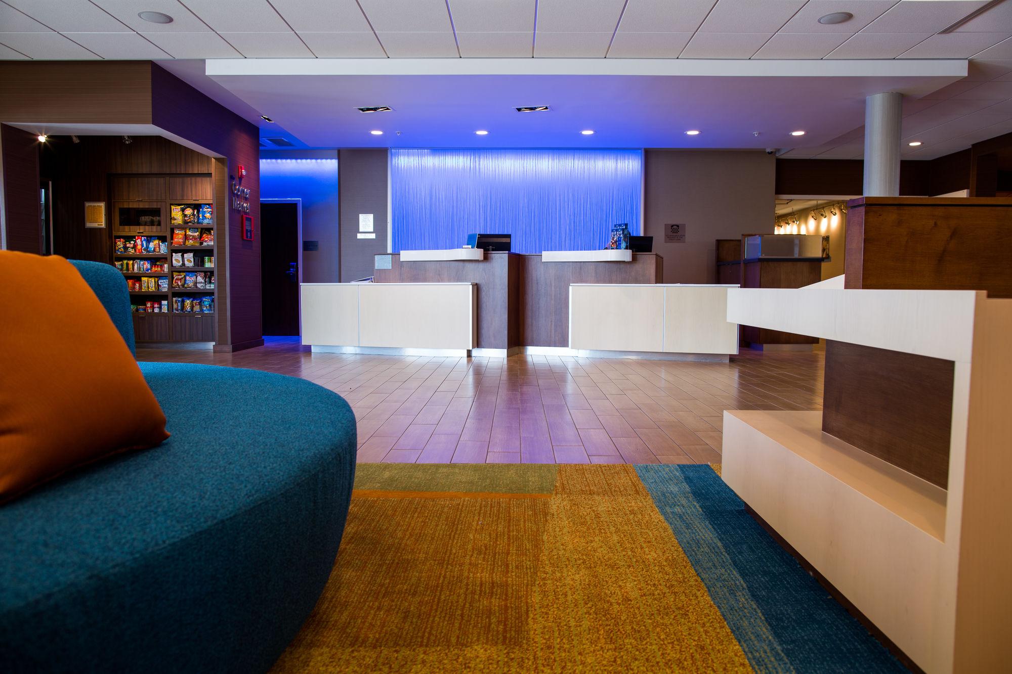 Fairfield Inn & Suites By Marriott Lincoln Southeast Ngoại thất bức ảnh
