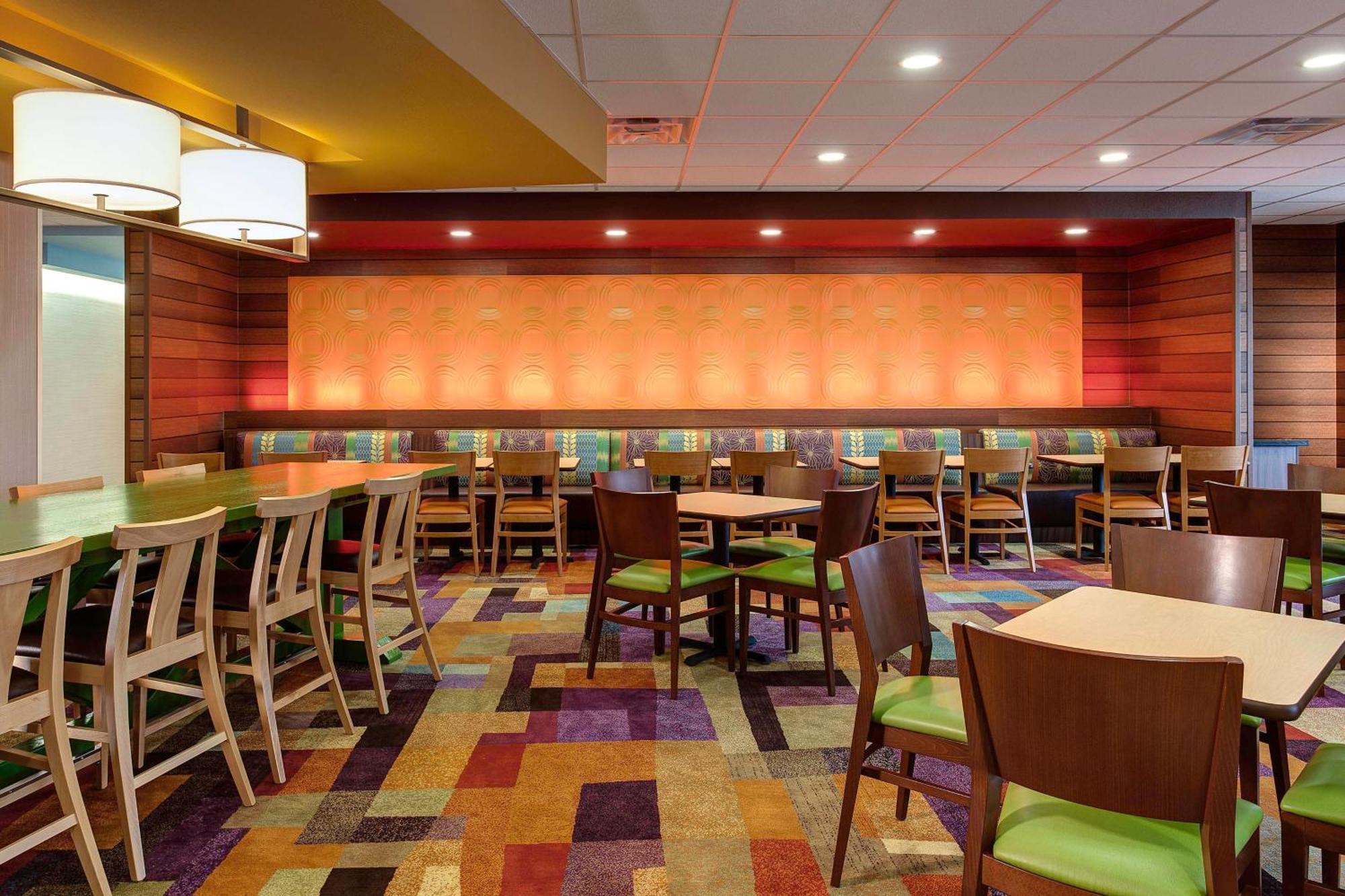 Fairfield Inn & Suites By Marriott Lincoln Southeast Ngoại thất bức ảnh