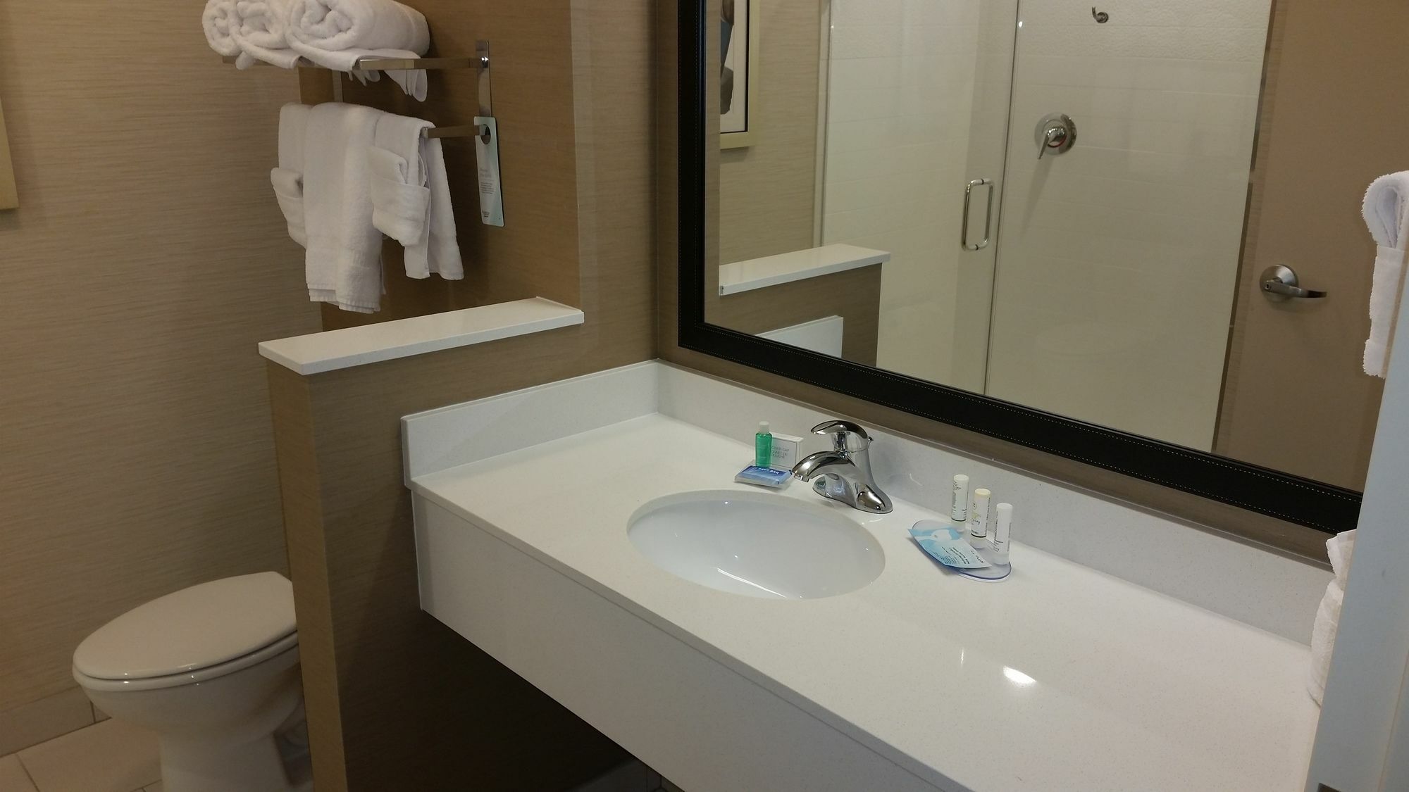 Fairfield Inn & Suites By Marriott Lincoln Southeast Ngoại thất bức ảnh